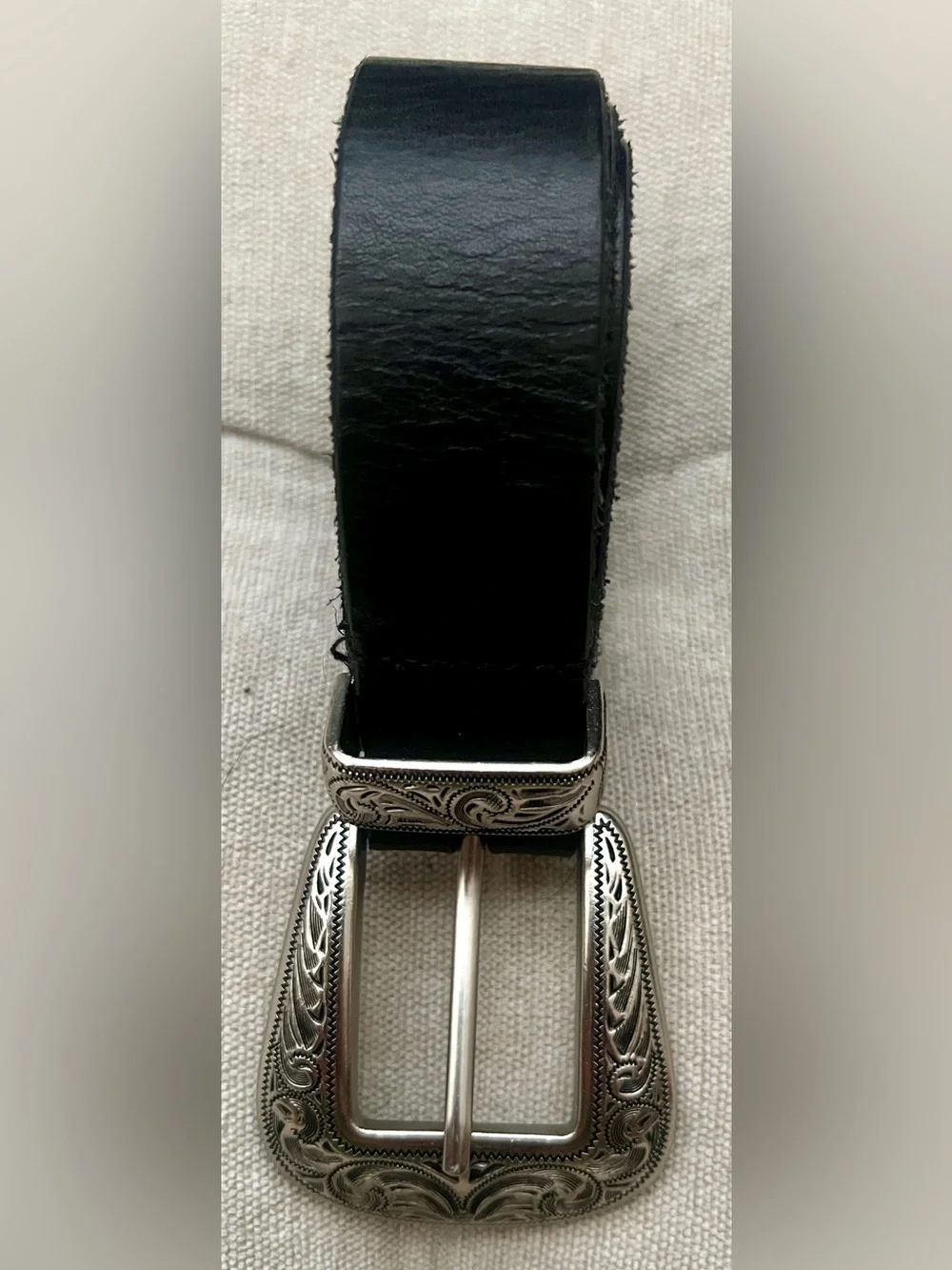 Vintage Urban Outfitters Black Leather Western Belt with Engraved Silver Buckle